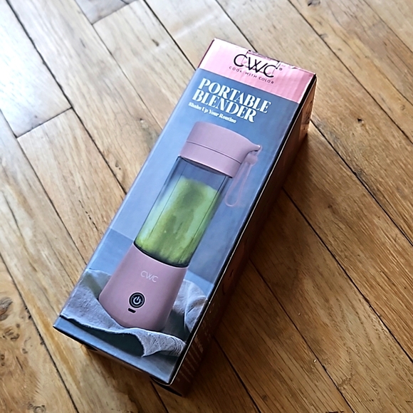 NWT CWC Mini Portable Blender - Picture 4 of 6